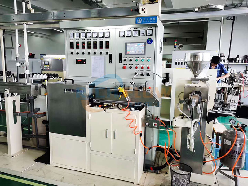 鐵氟龍押出機(jī)